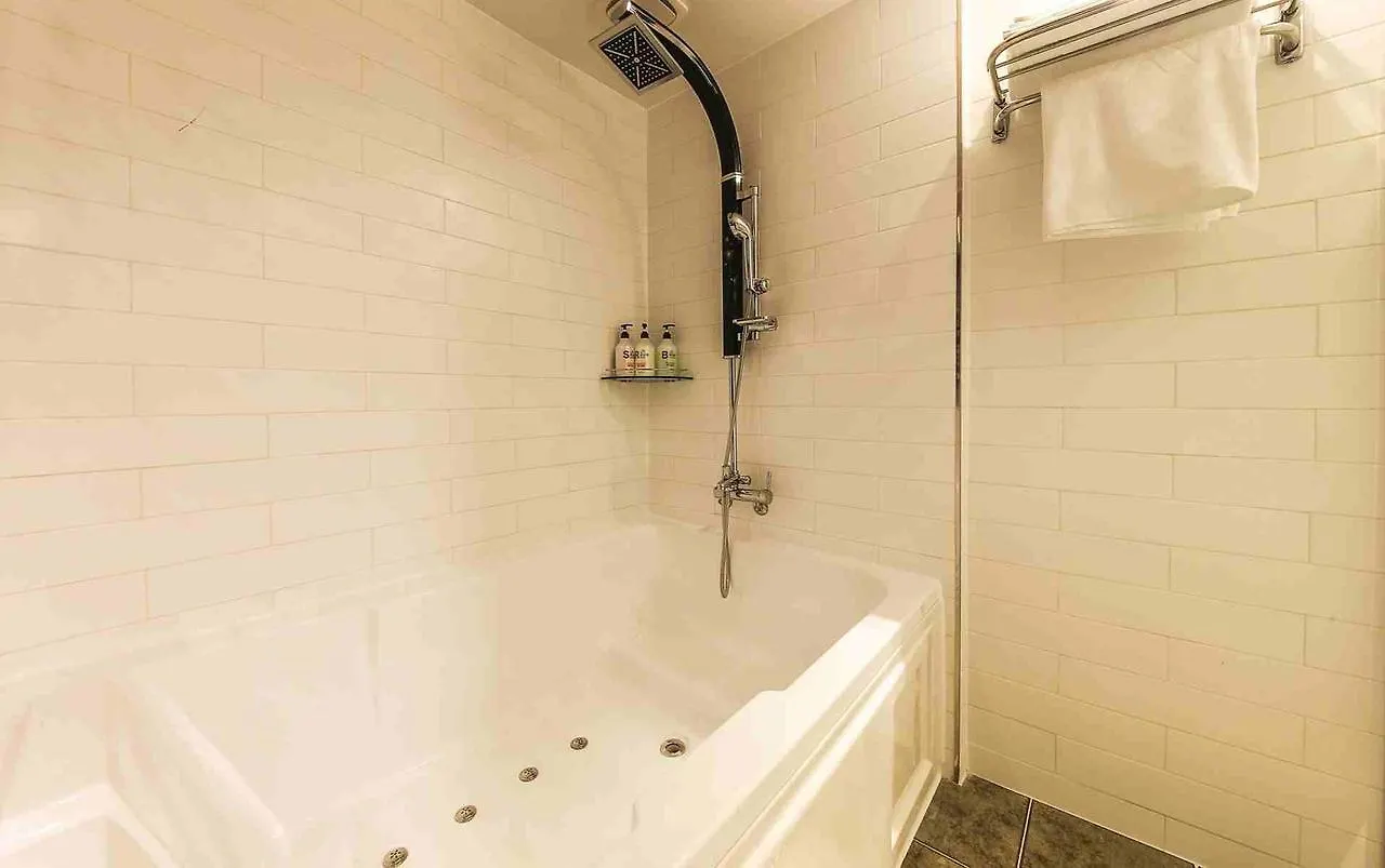 בוצ'און Design Hotel Xym